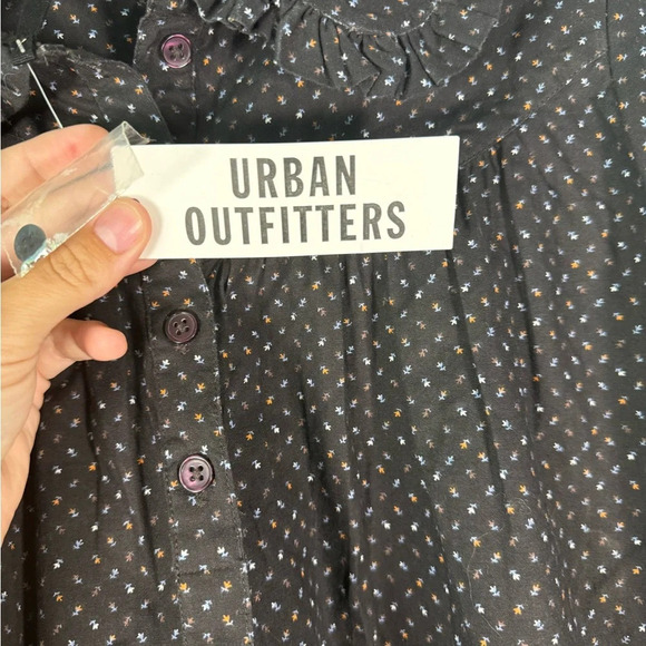 UO Urban Outfitters Tilly Smock Mini Dress Black Ditzy Floral Womens Size Medium - Picture 9 of 10